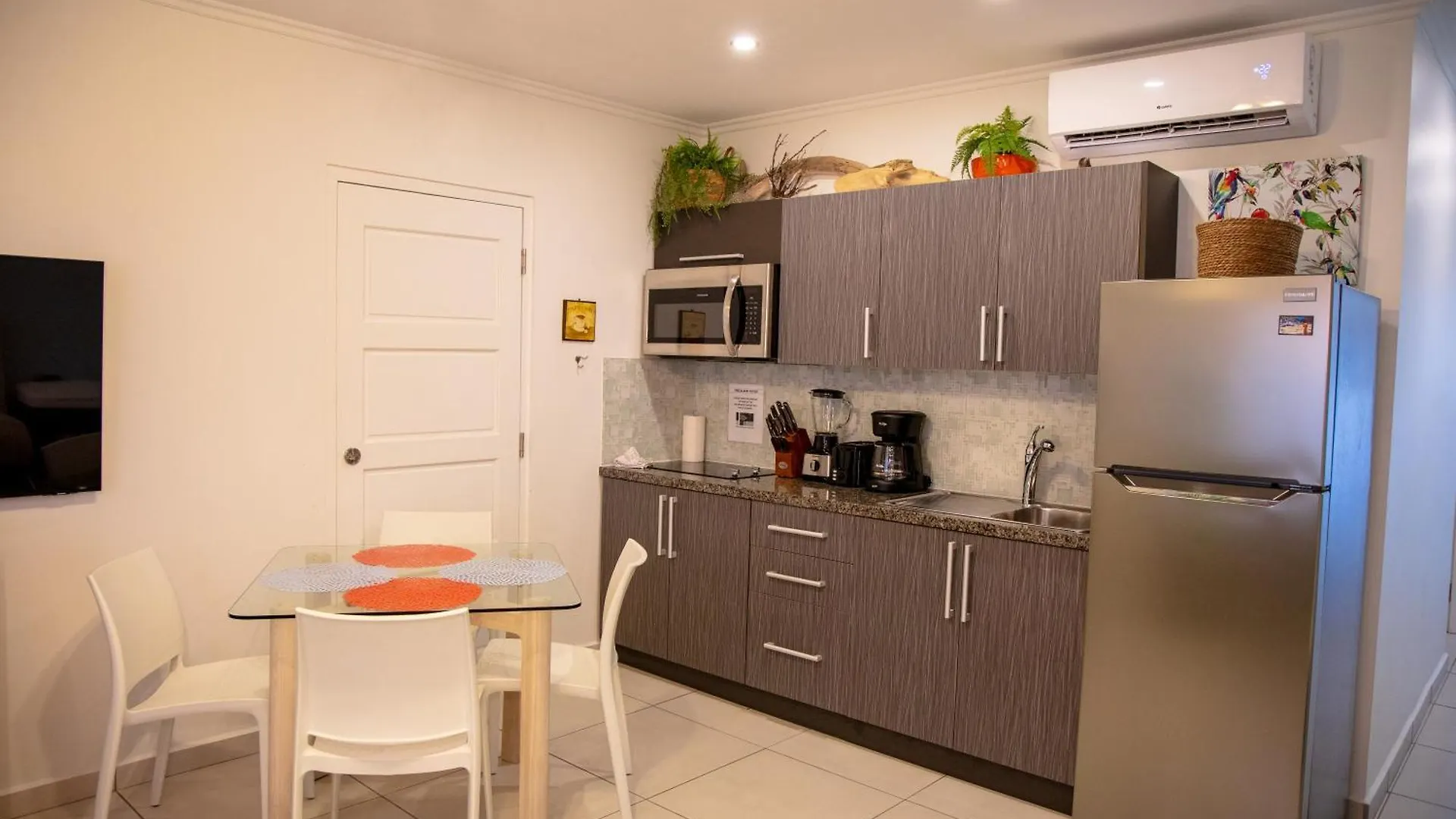 Arena Condominium Aruba 2 Bedroom 2 Bathroom Palm Beach Aparthotel