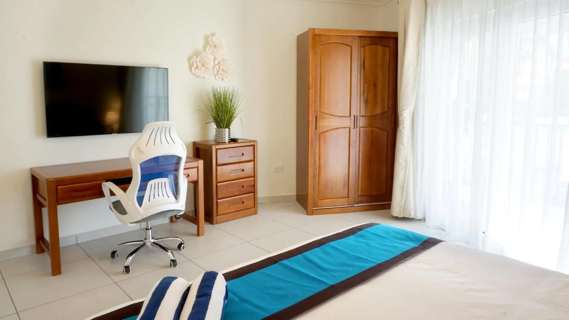 Arena Condominium Aruba 2 Bedroom 2 Bathroom Palm Beach 0*,
